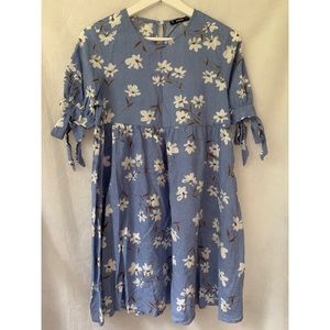 Shein Blue White Flower Mini Dress Size XS (NWOT)